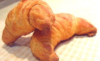 Круассан с сыром