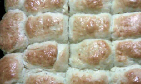 Пирожки в духовке с зеленым луком и яйцом