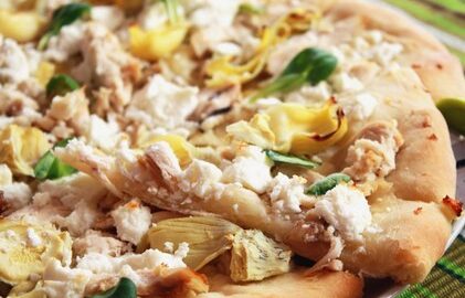 Пицца с артишоком и беконом