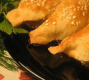 Слойки с грибами