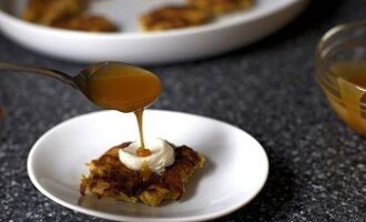 Латкес из яблок