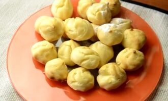 Профитроли с творожным кремом