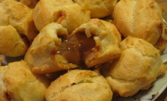 Эклеры со сгущёнкой