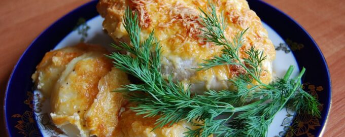 Куриные грудки, запеченные в йогурте