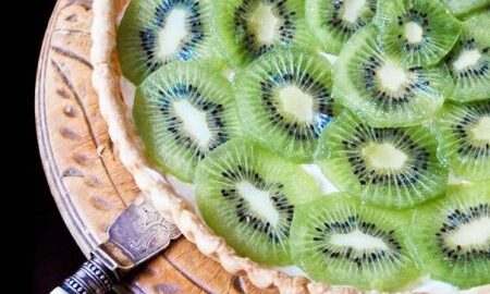 Миндальный пирог с киви