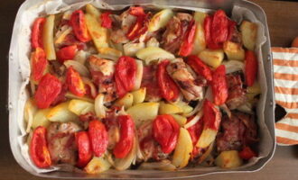 Кролик с картошкой в духовке