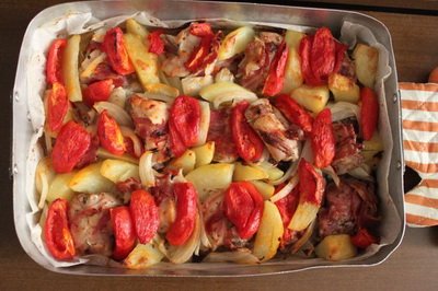Кролик с картошкой в духовке