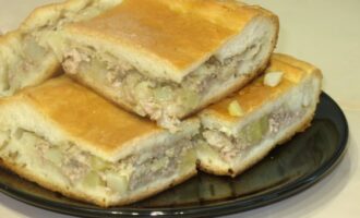 Пирог с мясом и картофелем