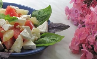 Салат с арбузом