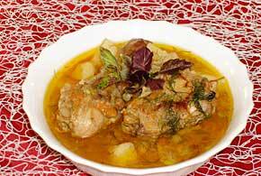 Жаркое из курицы с томатным соусом