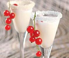 Коктейль молочный с водкой