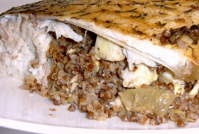 Лещ, фаршированный кашей