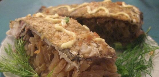 Лещ, запеченный с капустой