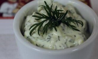 Соус с солеными огурцами