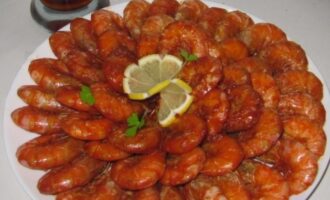 Креветки под соусом