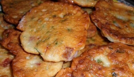 Драники с беконом и зеленью
