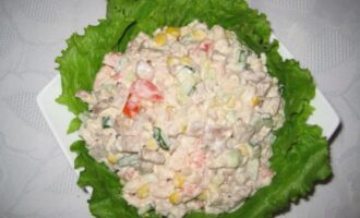 Салат с курицей по-московски