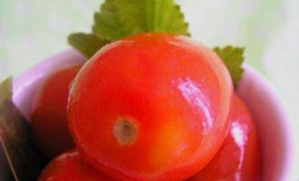 Помидоры маринованные, заготовка без стерилизации