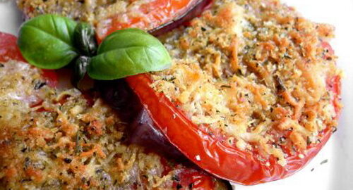Баклажаны, запеченные с овощами