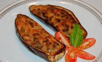 Баклажаны, фаршированные рисом