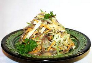 Cалат из редьки и моркови для кормящей мамы