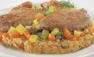 Чечевица с куриными крылышками