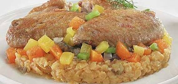 Чечевица с куриными крылышками