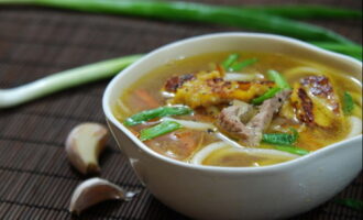 Суп-лапша со свининой