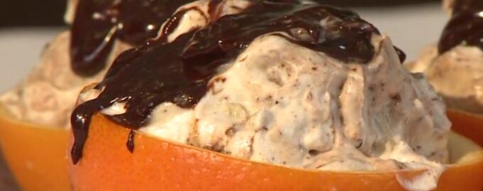 Апельсины, фаршированные фруктами