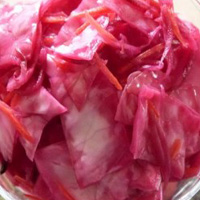 Маринованная капуста со свеклой
