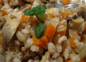 Каша перловая с мясом и овощами