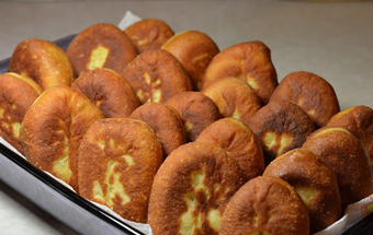 Жареные пирожки с капустой