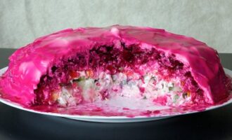 Селедка под шубой с зеленым луком