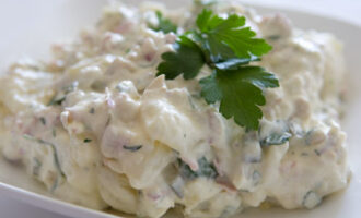 Немецкий картофельный салат овощной