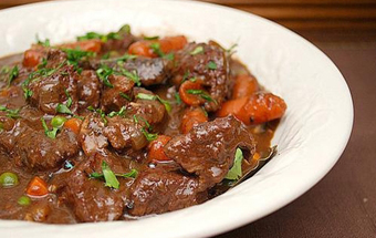 Мясо с подливкой в мультиварке