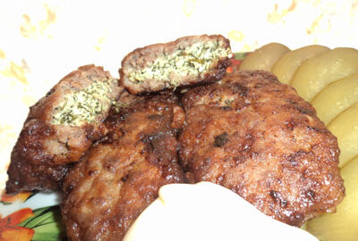 Мясные зразы с яйцом