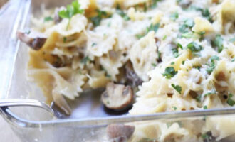 Запеканка из макарон с грибами