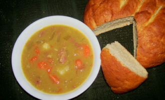 Гороховый суп в мультиварке