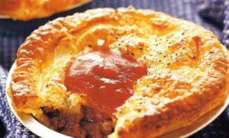 Австралийский мясной пирог