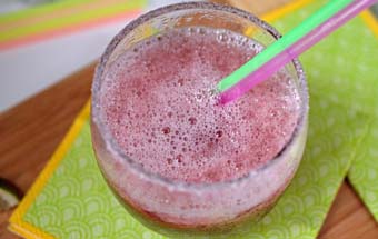 Коктейль из черной смородины