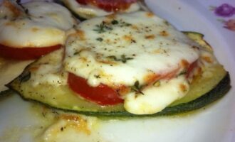 Закуска с кабачками и помидорами