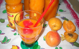Сок из абрикосов