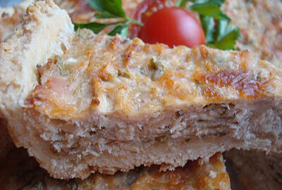 Пирог с рыбными консервами