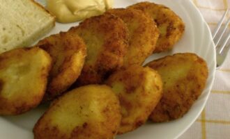 Картофельные котлеты с рисом