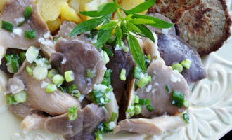 Маринованные грибы вешенки