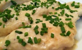 Жареная курица в сметане