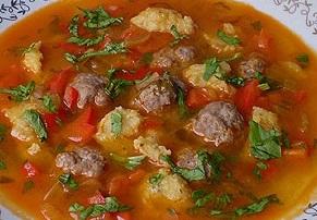Овощной суп с клецками и фрикадельками