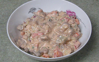 Салат с говядиной майонезом и грибами
