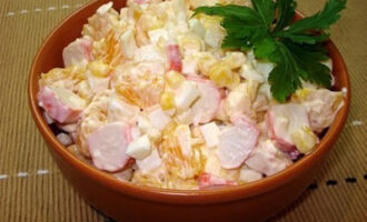 Салат крабовый с апельсинами