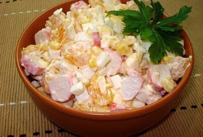 Салат крабовый с апельсинами